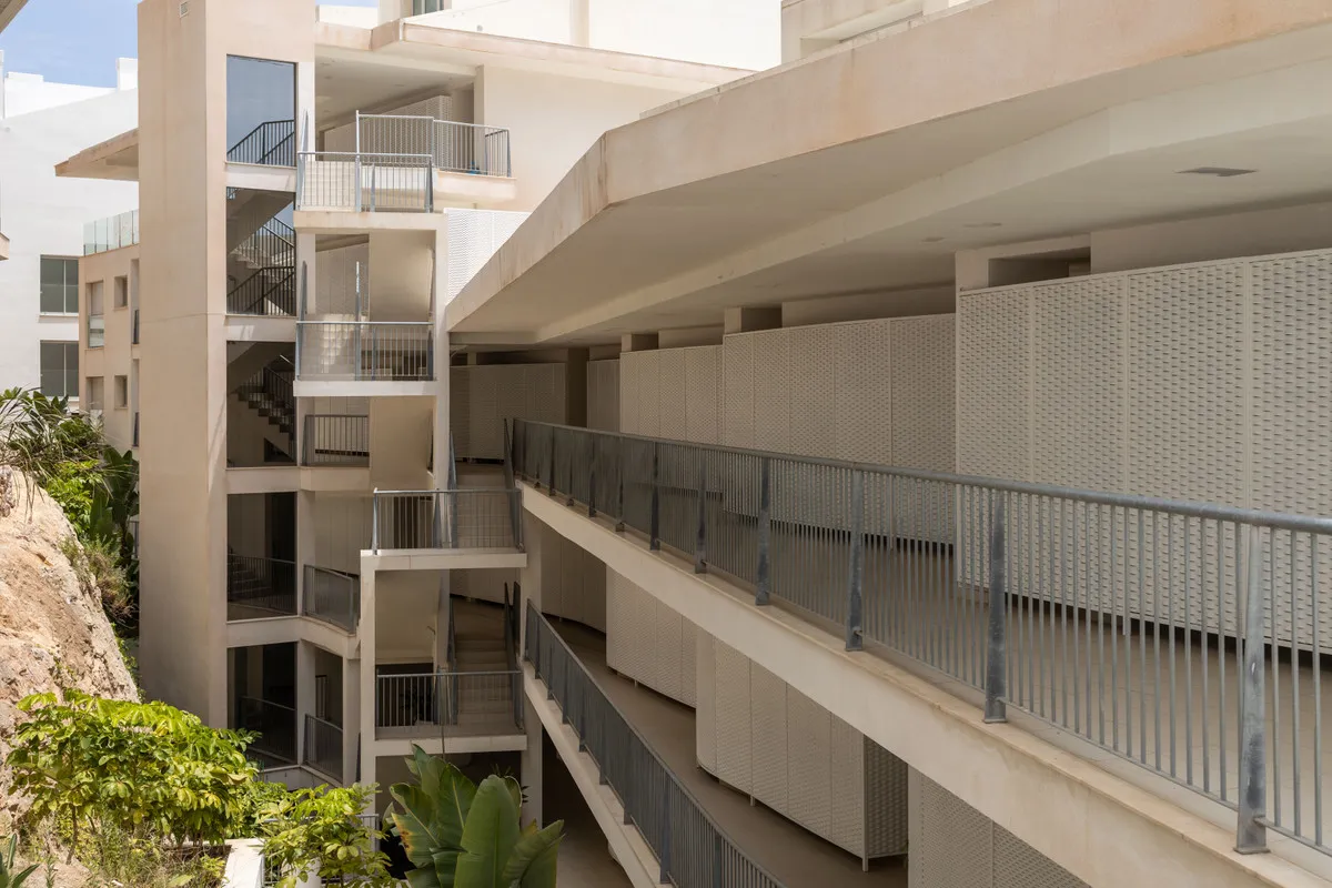 00ab7a76-2ab0-4c33-924a-5e0ea1d5ad1d