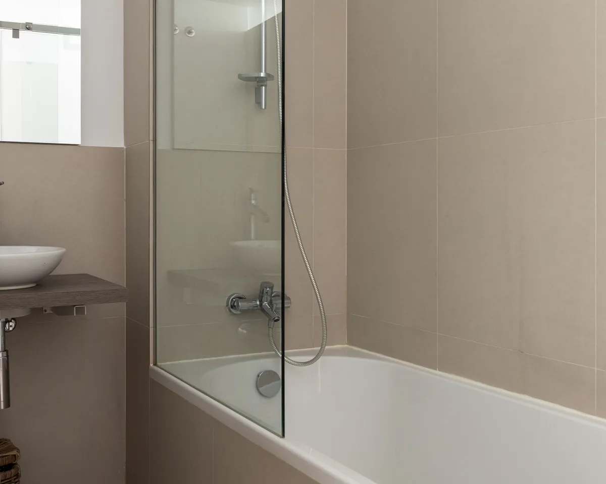 441a57ec-c01b-42d8-95fa-0caf1ae14353