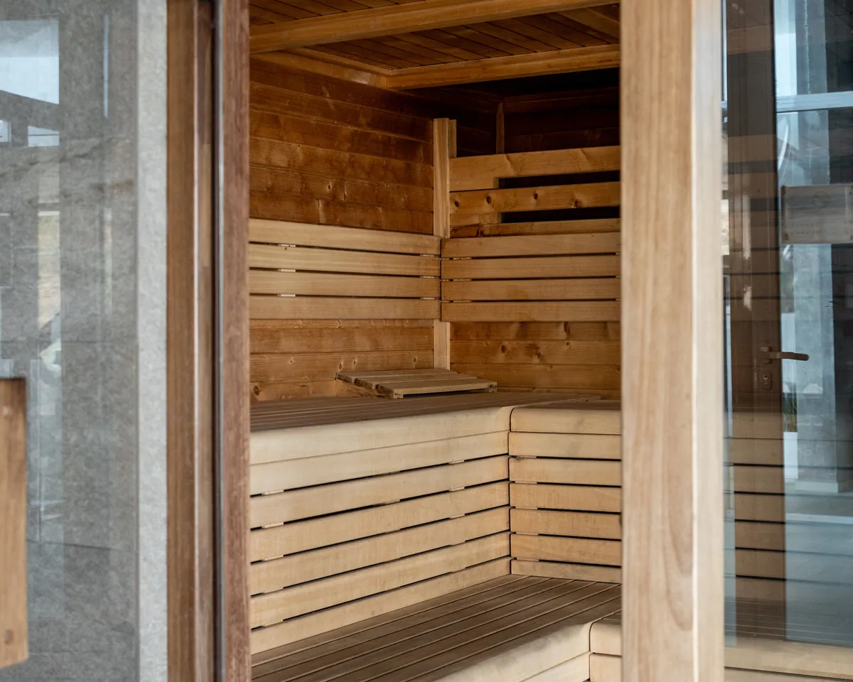 e7b6a099-6350-4602-92c2-35a8aa89b109