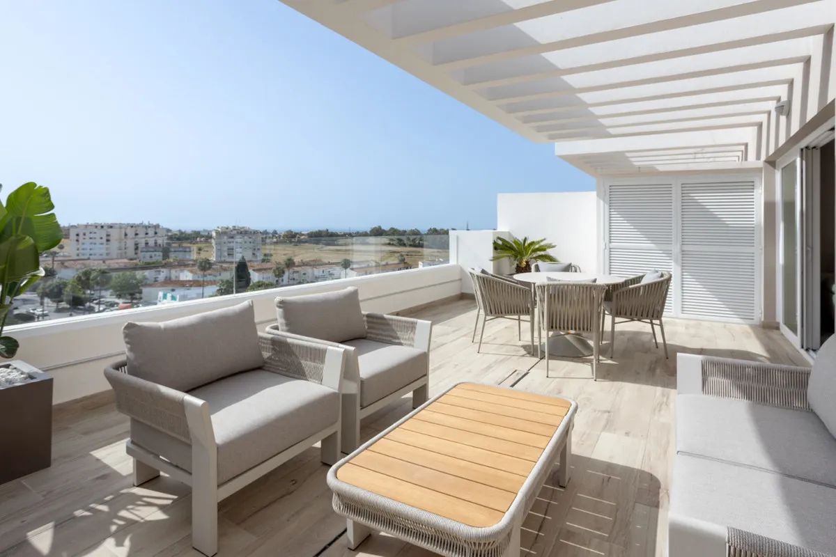 dcb872b1-de1e-47e8-88f8-ef1150479f7d