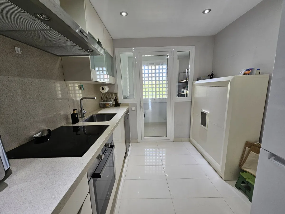 809d7212-f00e-4c97-9277-eca52cf6f6a8