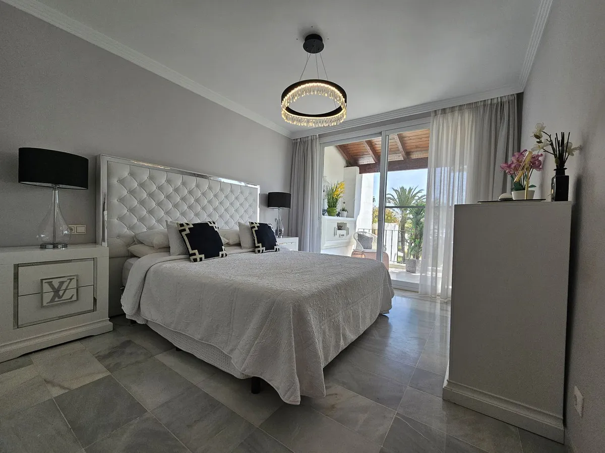 b69261f7-eb69-44bf-ac30-0b0cf3aeb8b4