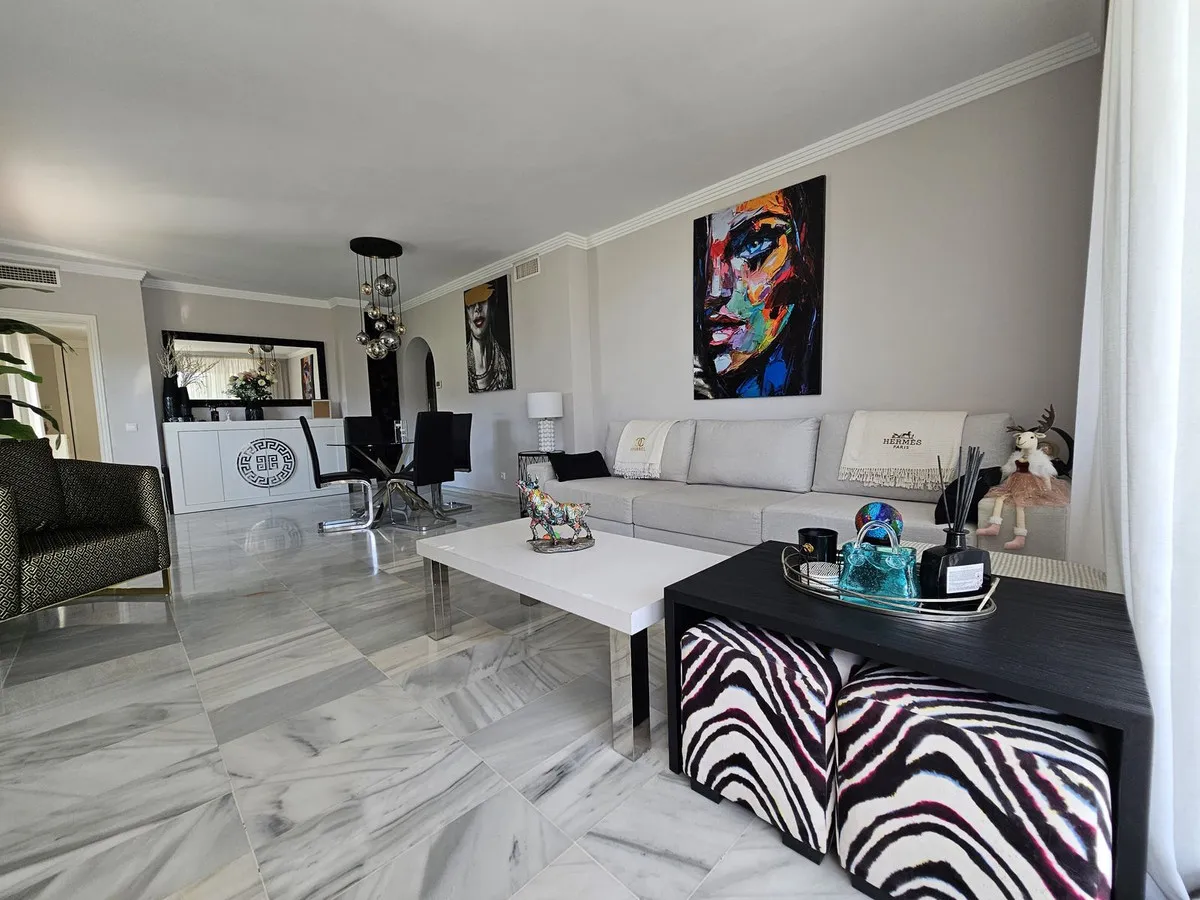 c80e8b74-caa9-4e04-874a-d3956b117161