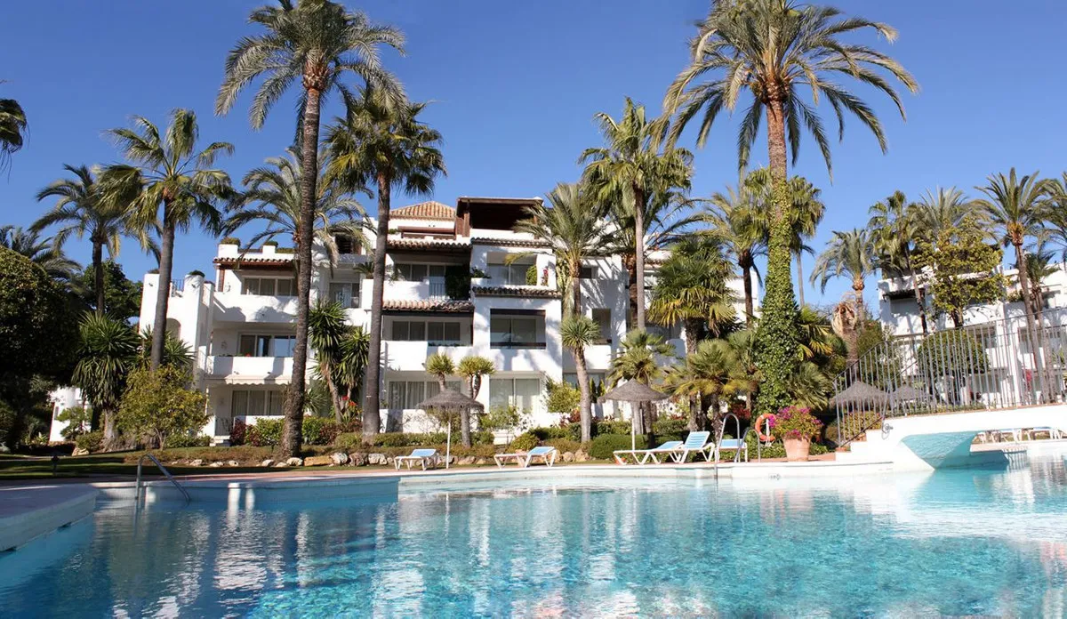 ccf977b5-5ac4-4356-8677-cb8b409f8e4a