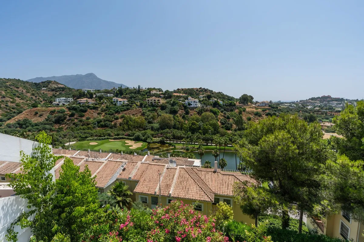 af896dff-9ac9-404b-b4f4-55abfcc35229