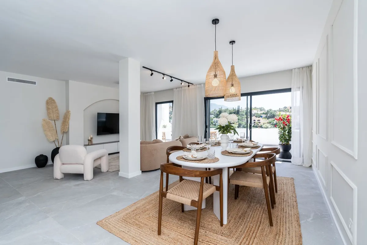 ea04e681-6fc7-48bf-b842-01d854e37e9f