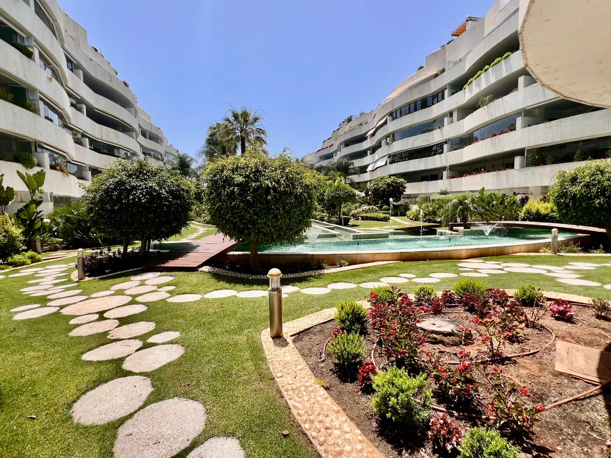 1138db3e-b3b9-4950-b97f-c6b92bd9c378