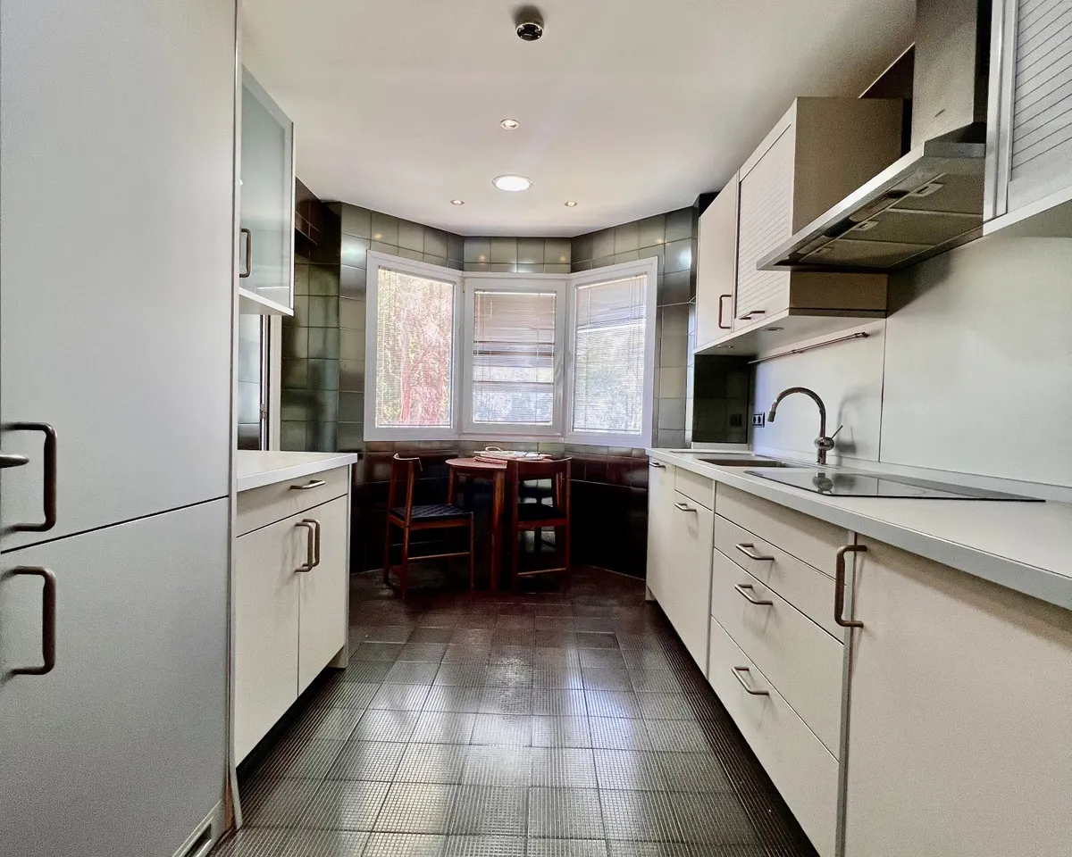 48774d88-901a-4ce0-81f3-c2522c3c1cb3