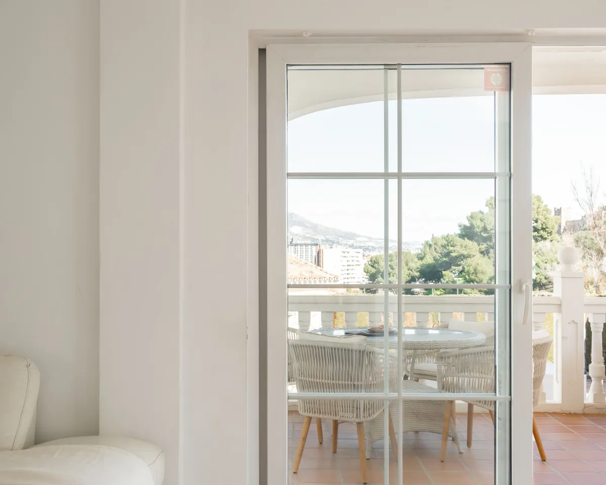 b3aa8a0c-6b54-4b75-a282-3a251e3f1a7b