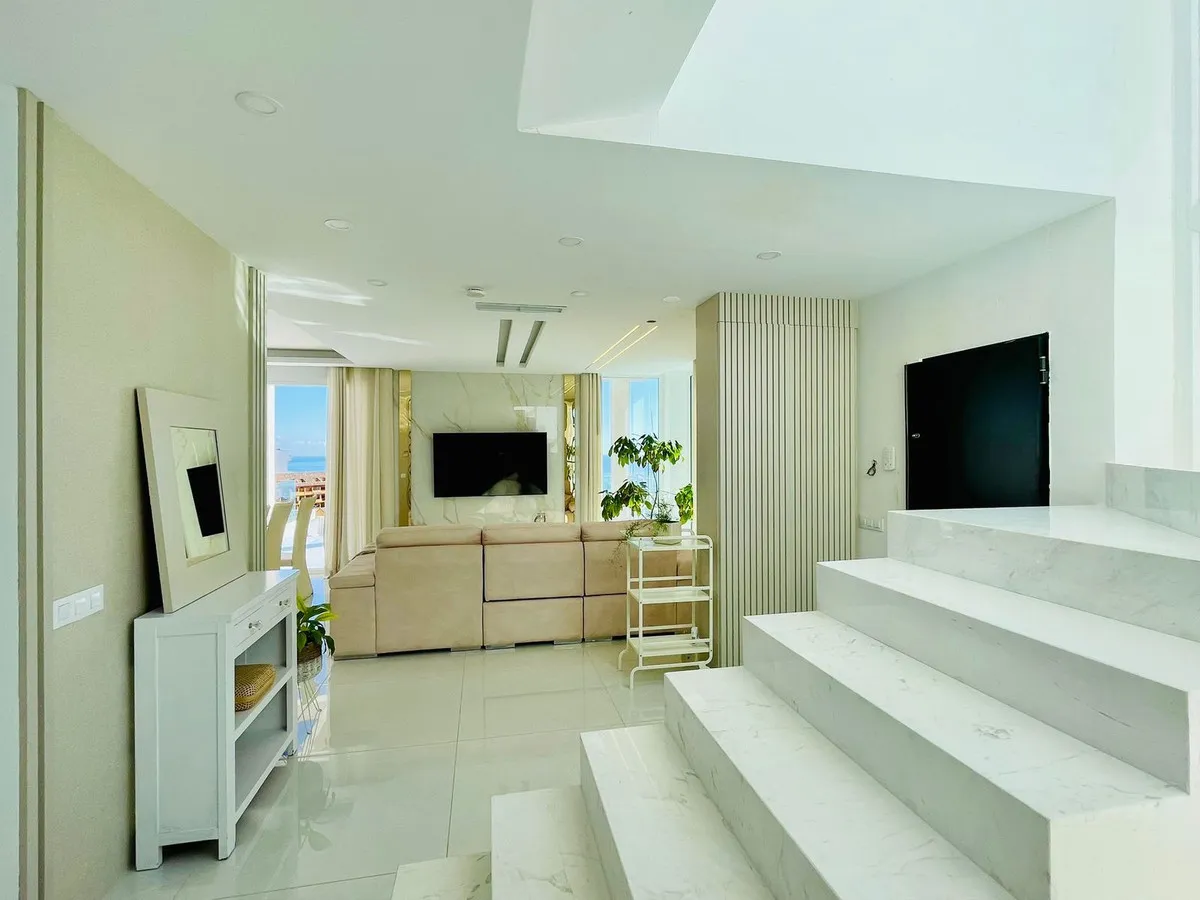 1a3da238-376b-49a9-ad89-9e40be0e2ab2