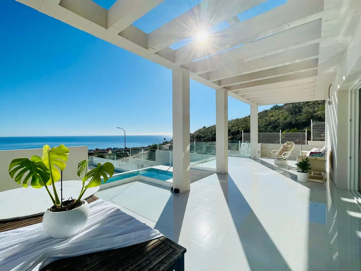 26bfe52c-79a0-48a2-ba2d-11851b657604