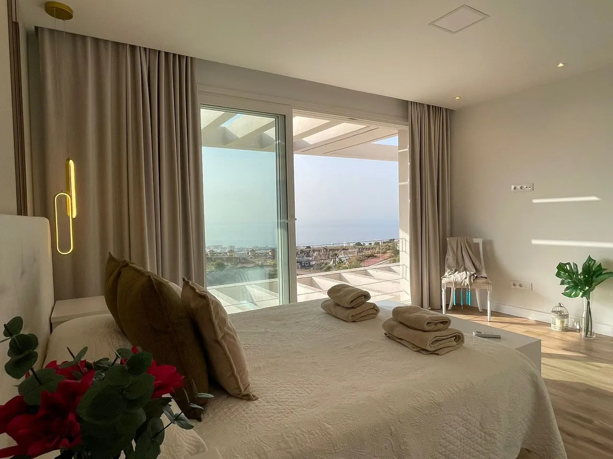 40c348f0-7598-4f0f-ab03-5dc0f569737d