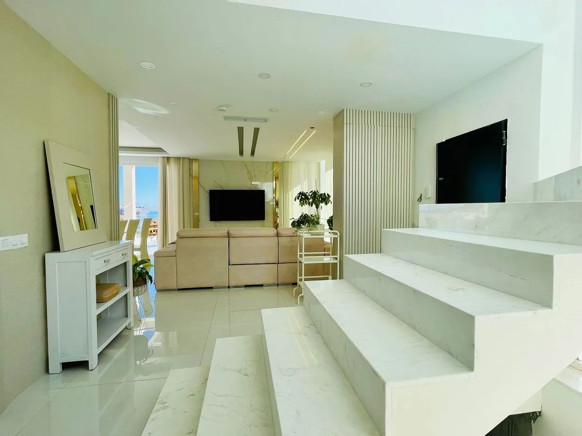 648ee8a5-ba6c-4454-afef-5c6ed412545d