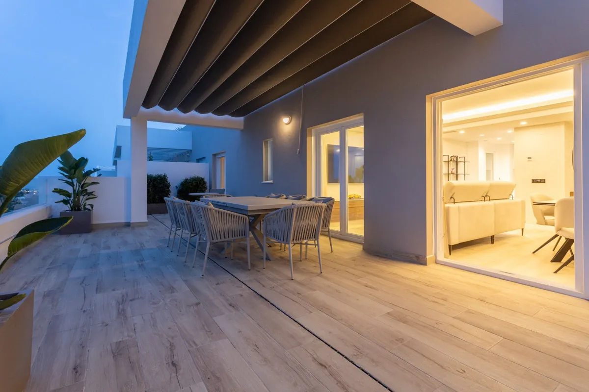 0706feaf-b7a7-4668-90d1-effa95631921