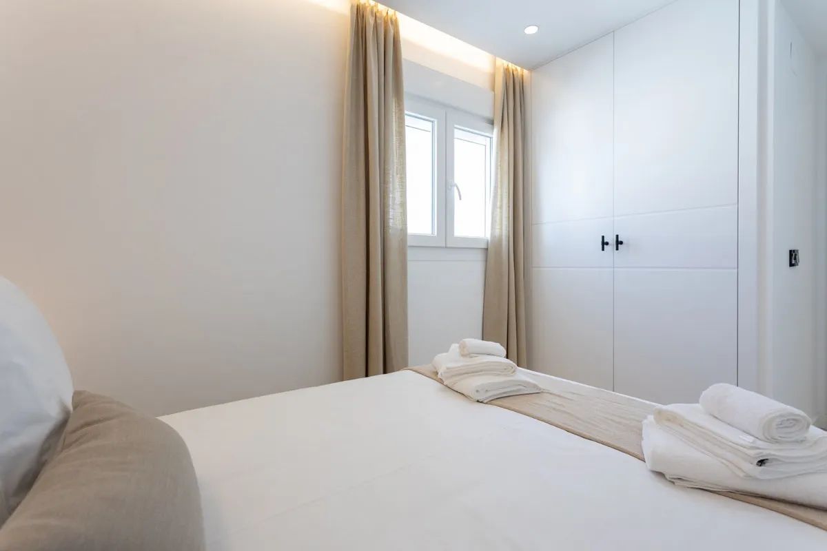 0ca13ca8-aeab-43e3-bee2-697c984b8e11