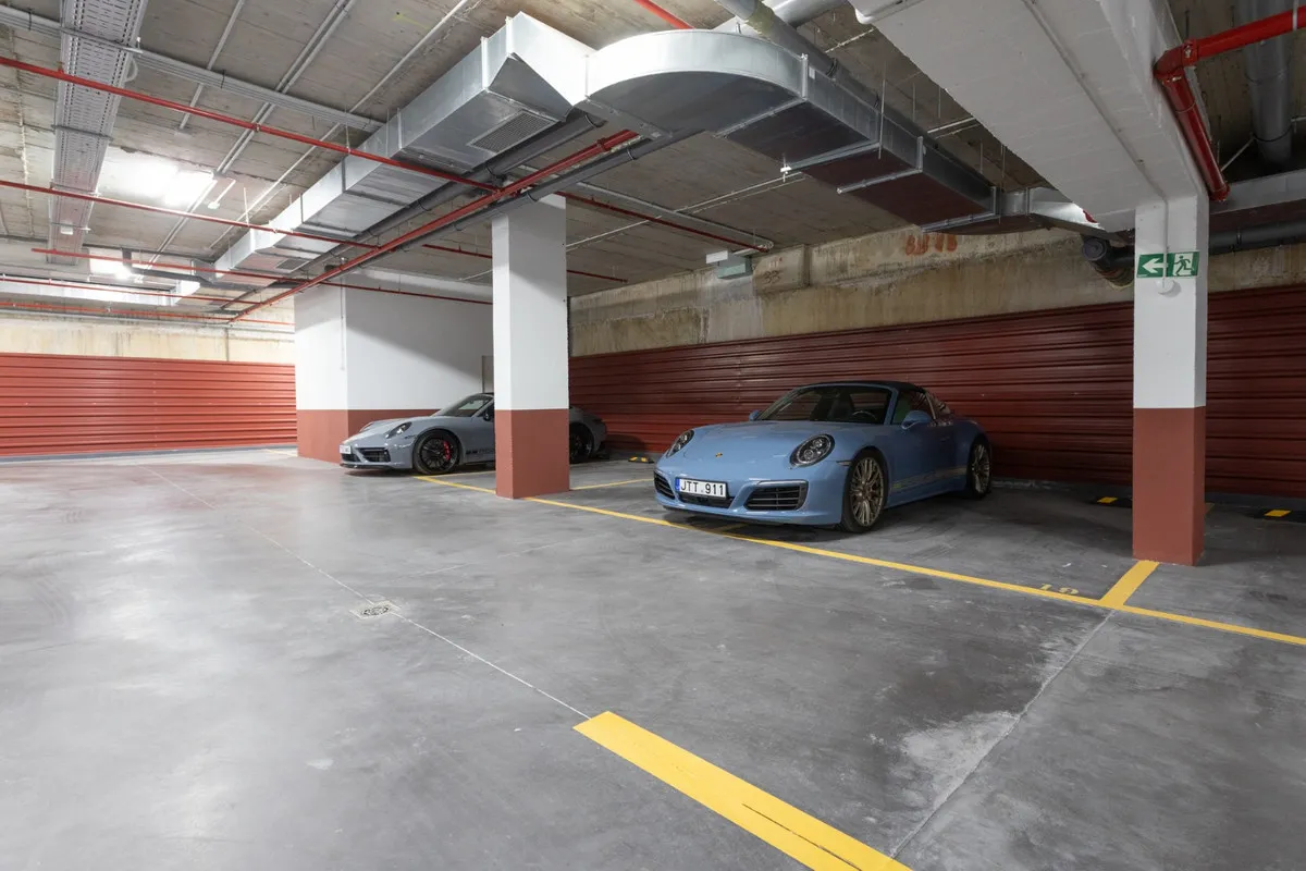 8f3301af-c30b-419b-a25a-79d83bb9dc5e