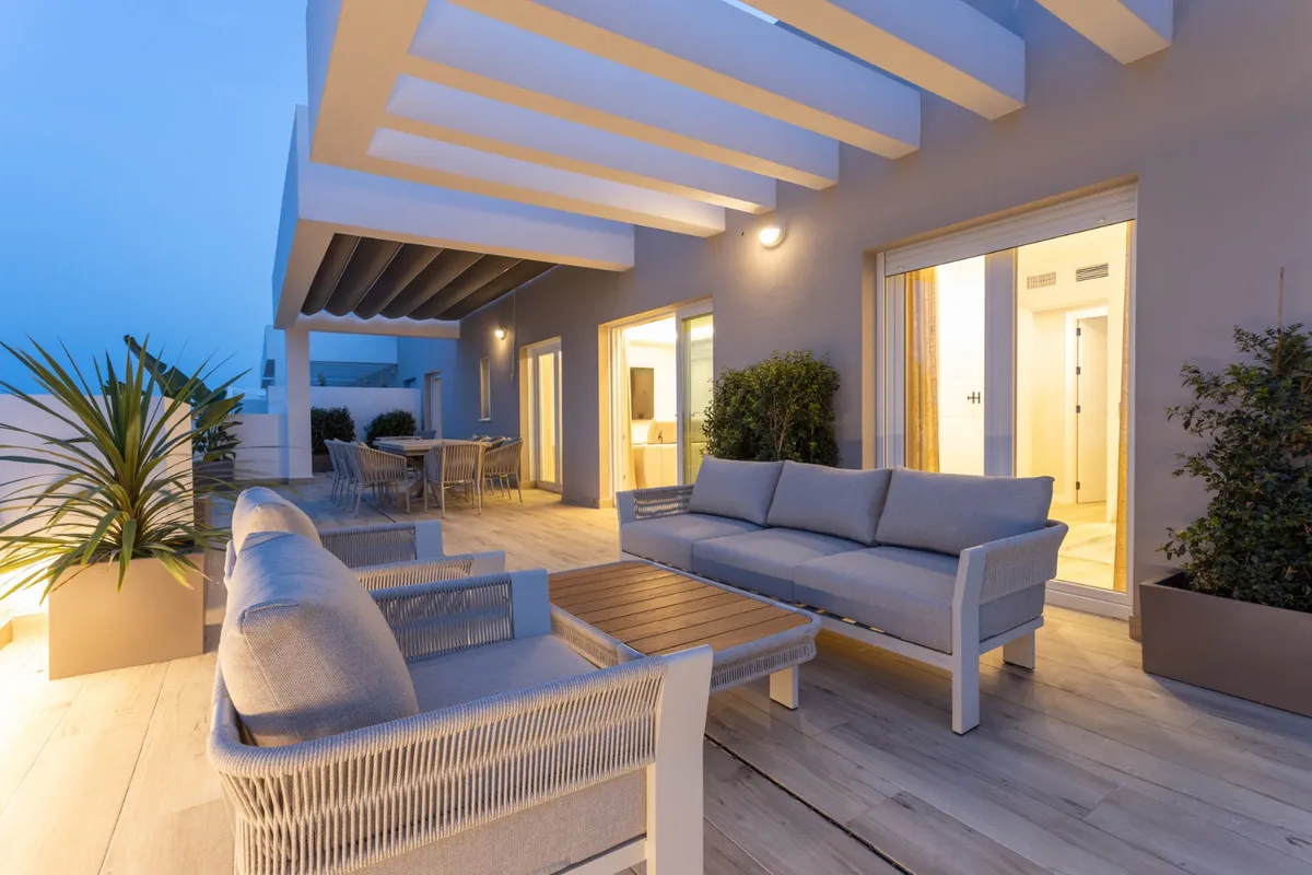 ef6fd3bd-8d71-41c4-976e-d5e854d1a219