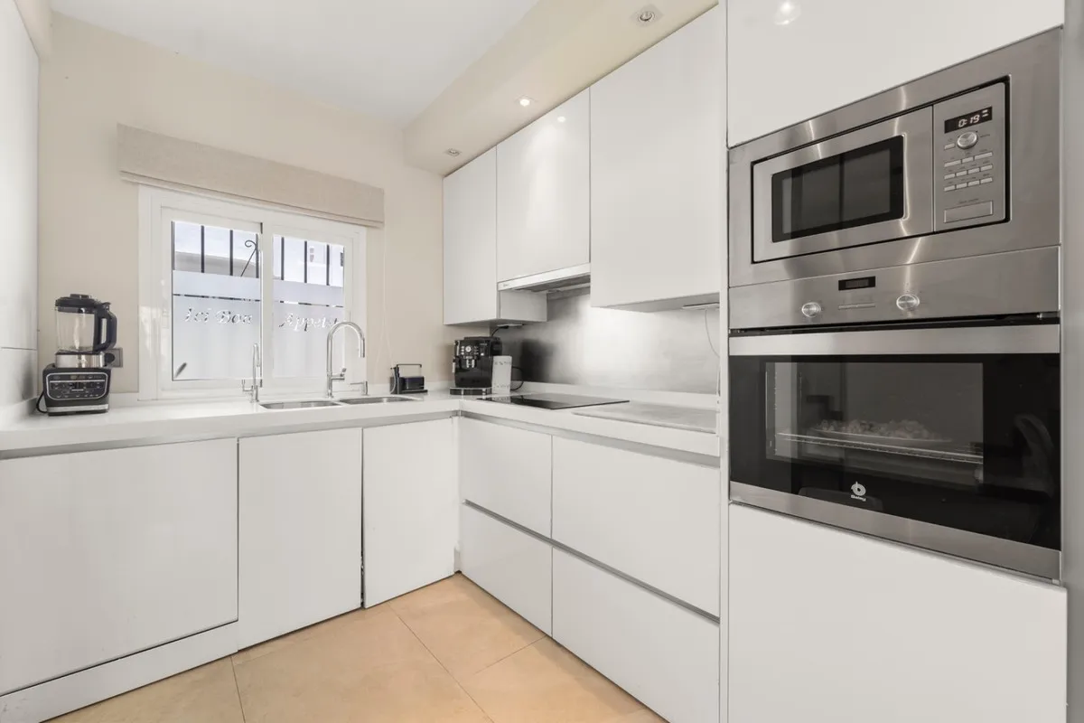 04956414-ceff-4e36-bc56-bba165f8747b