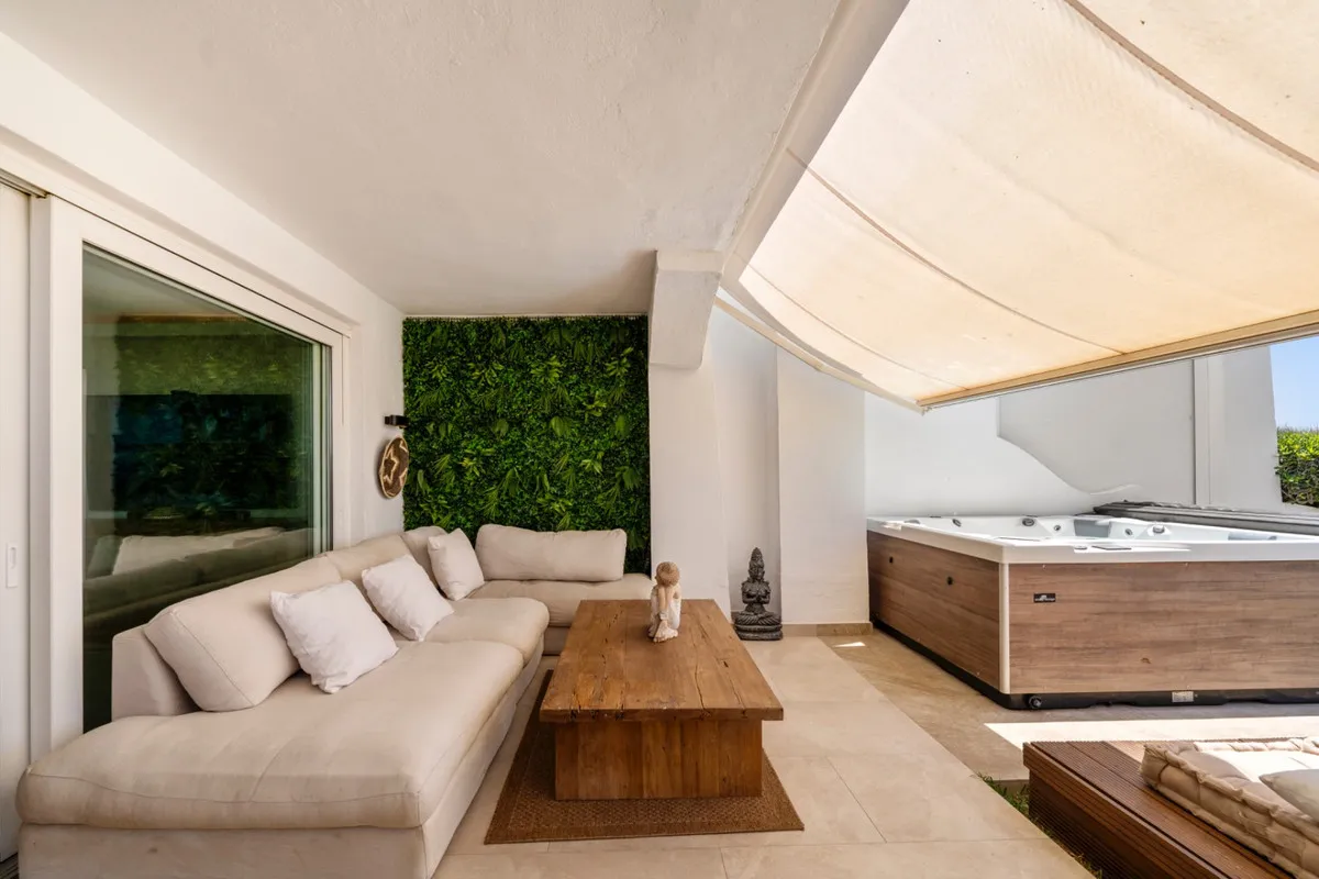 115b70a3-cd3c-4cad-b8a3-a5574ba200db