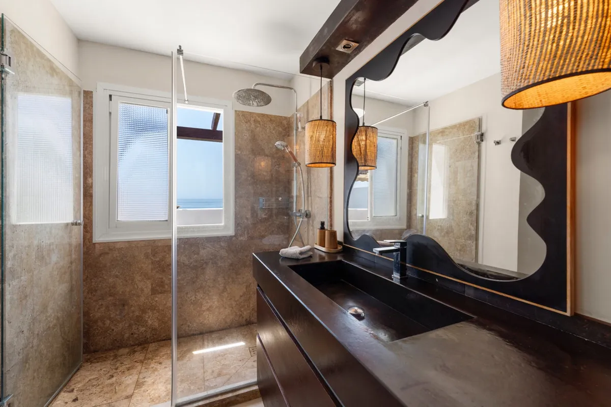 22f32d3a-c034-4f94-8da5-be09f710cd79