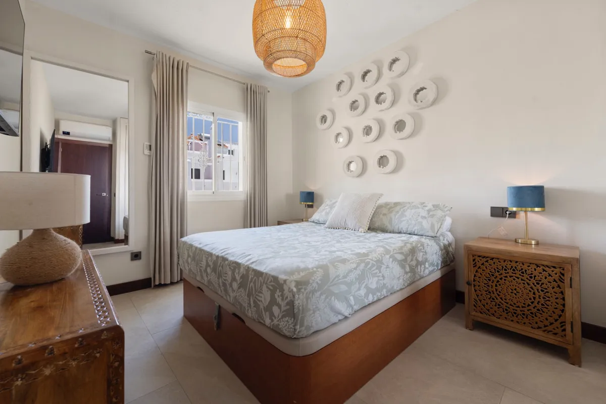 5a318548-d97f-4f36-a2fa-e1e1064f350b