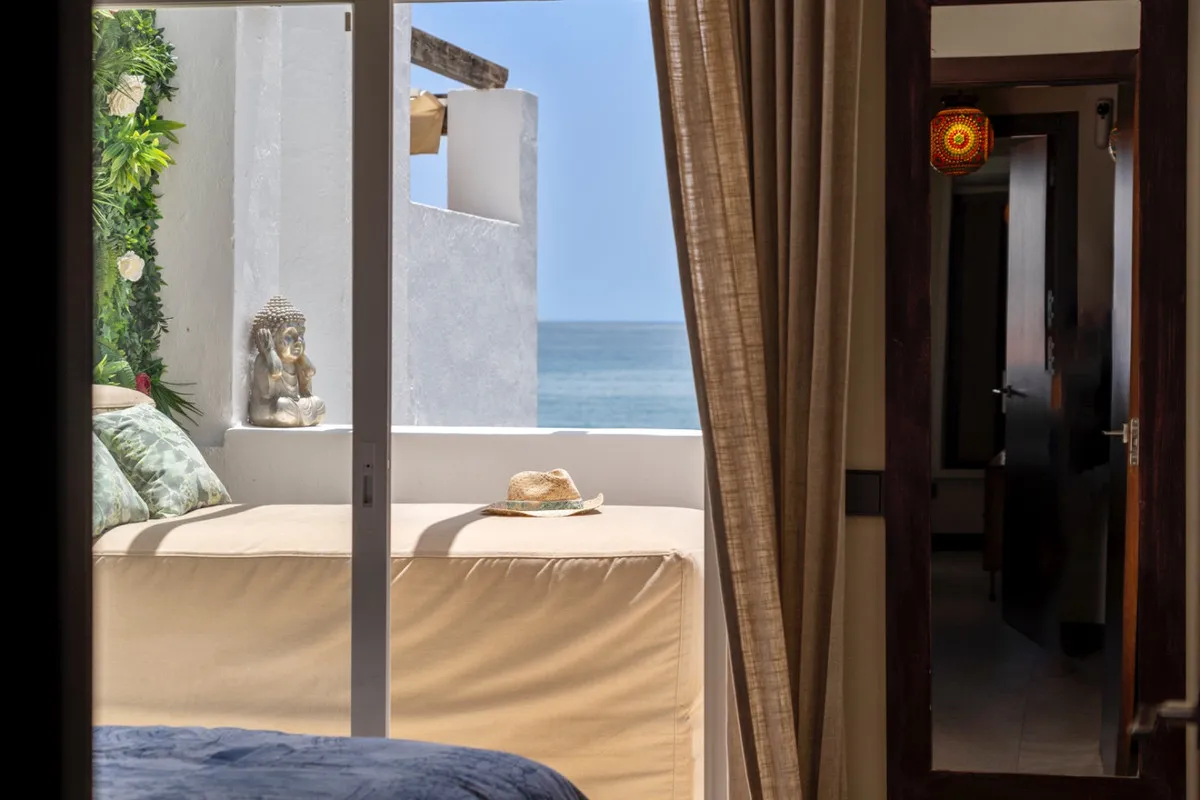 c93a5110-aa6f-4472-9628-10e6056a8dbb