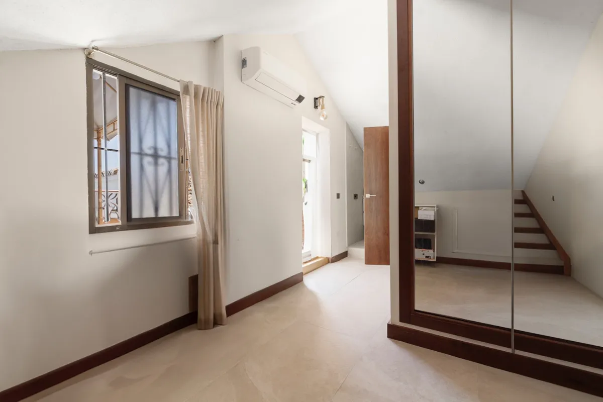 f3cacf4f-e36a-4e2a-8df8-e0ecf2036d7a