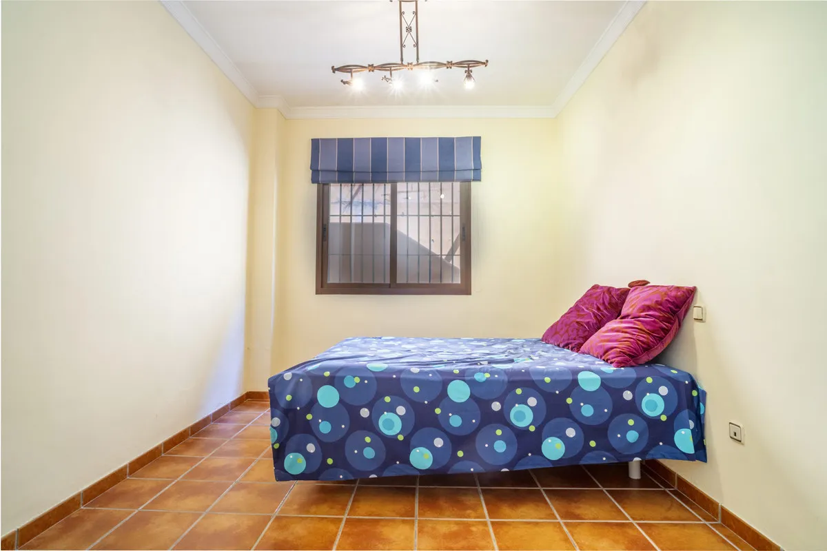 ce7aac81-268e-4c42-a8b5-e3962c50f46d