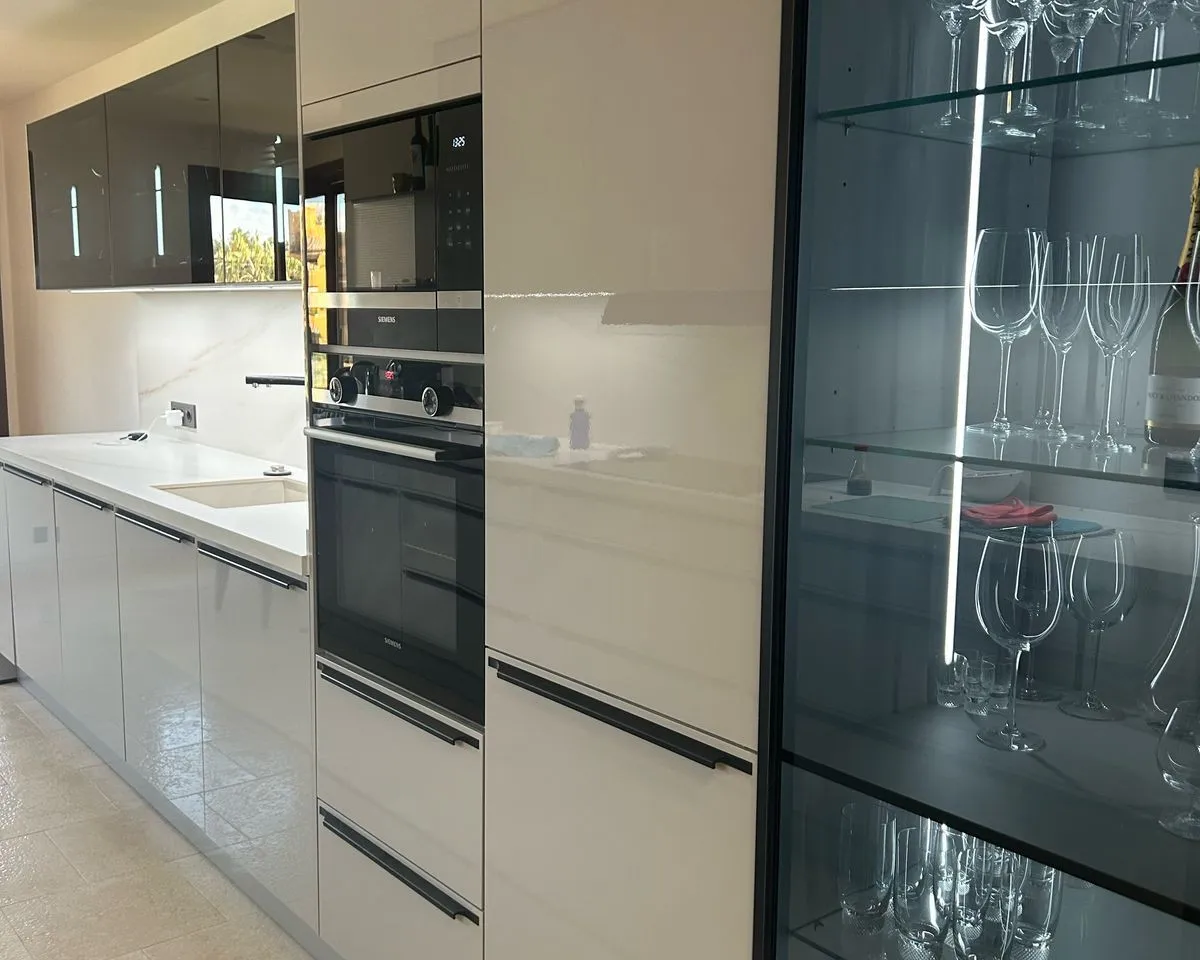 3703e4f1-c50b-47ab-82c7-7395fa1c20ec