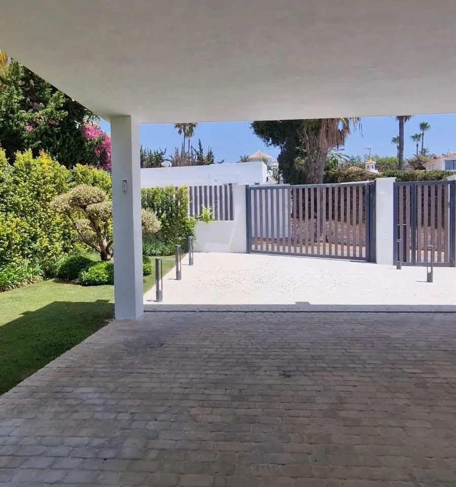 63027dcd-e888-4657-9c69-bef165fea87b