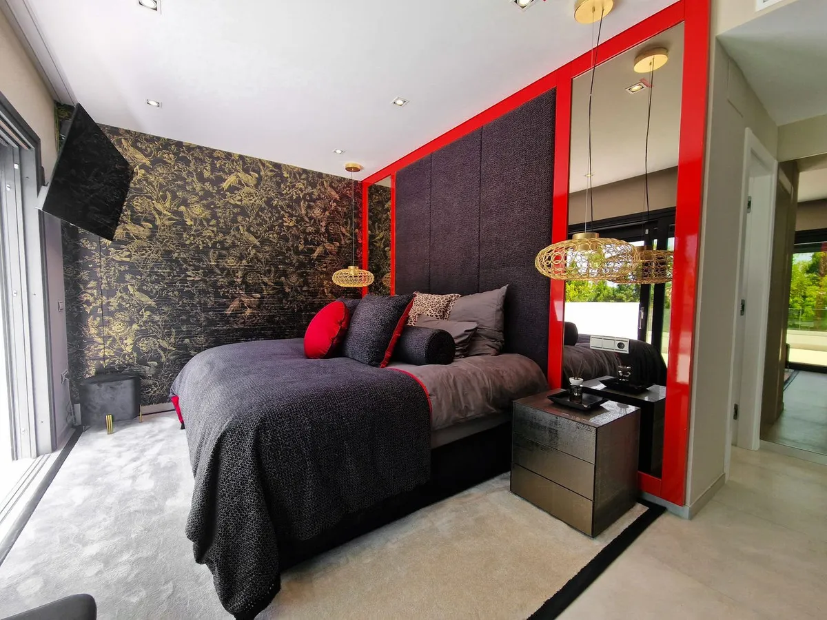 dbad0916-39a4-4dd7-8544-7f046f80f348