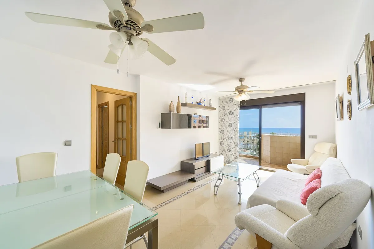 571837f4-c7e4-426a-af40-28636d2f9996