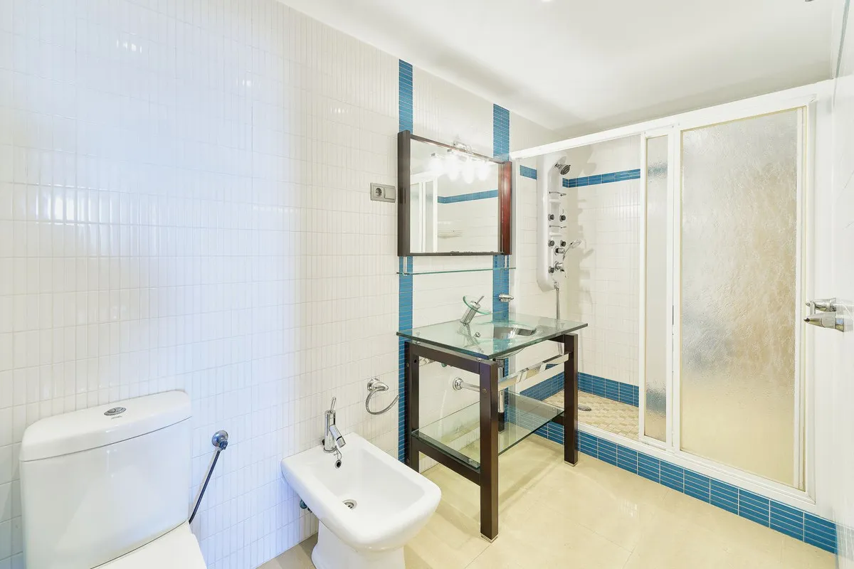 cb850a13-049d-44e8-bee5-8baf0378f4f1