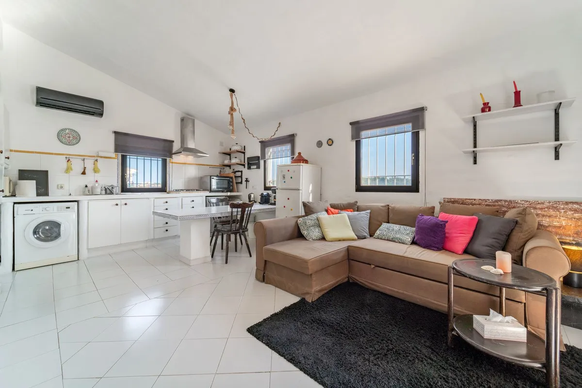 4bd6d141-20d5-4c31-a80d-a80e925737d8