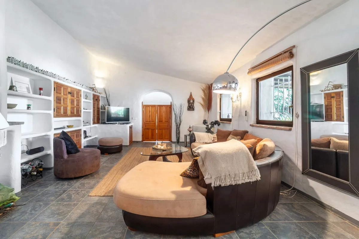 96d37524-520d-4f47-a460-ee1b031afd0c