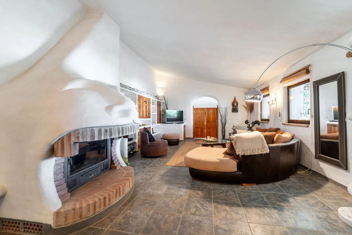 9c070607-1b65-4146-90a3-68e398622321