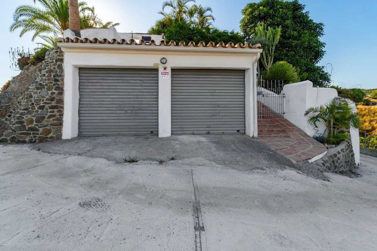 a6f77dcf-d487-43b6-8b72-df775056fca2