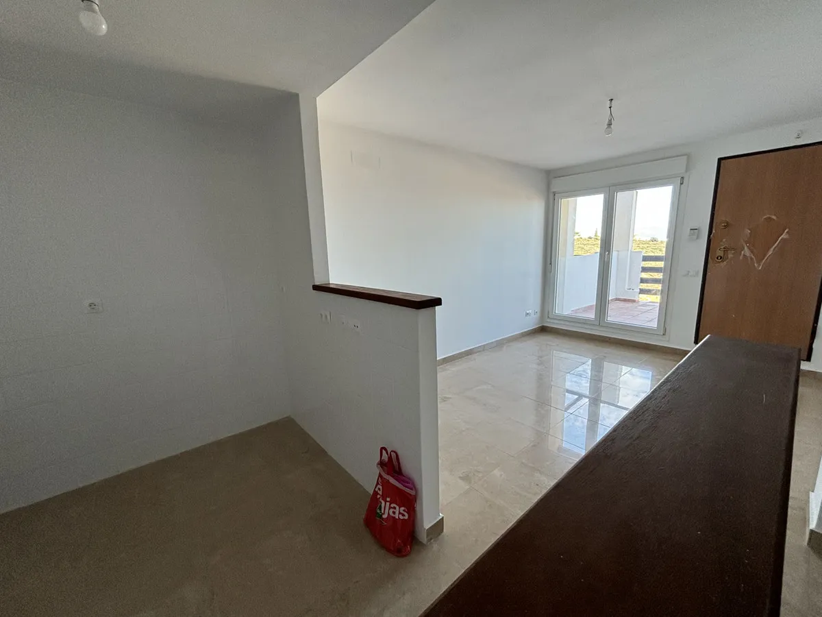 9cc0c9fd-8fd5-4215-944b-2fa962869923