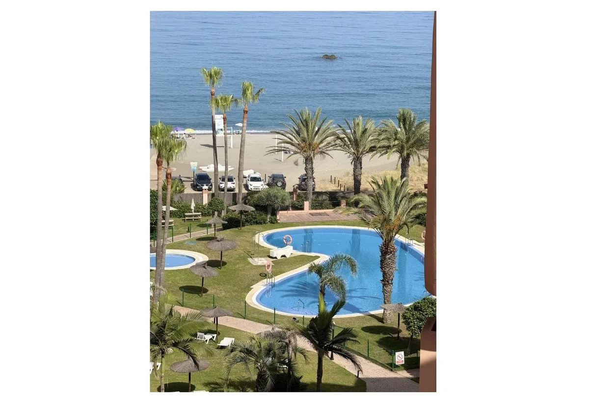 12e0de56-c496-4f18-a842-65b1f607e8e3