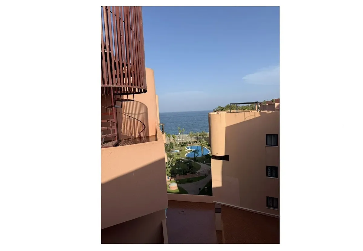 9e6676e9-2bab-40d1-9f40-3025f498c36f