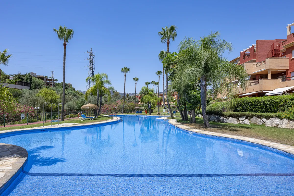 7fd709fe-62af-4f40-8f42-48c698f588e8