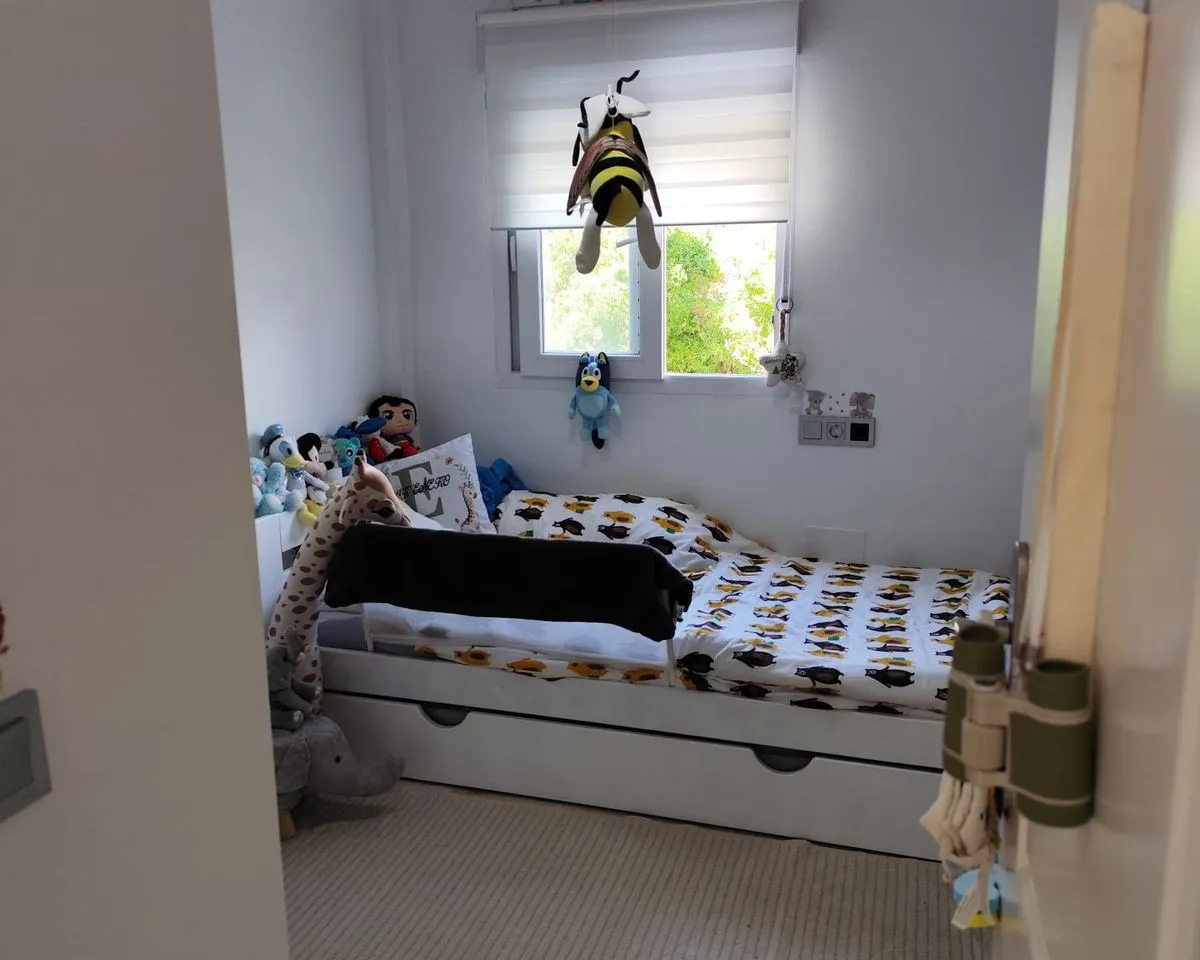 043ed2e8-f0da-422a-a05c-da1bac6e03cb