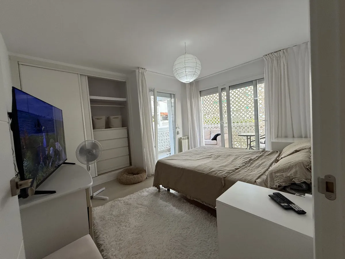 d0f8c4a8-6031-4ff7-99d8-d683020ae58b