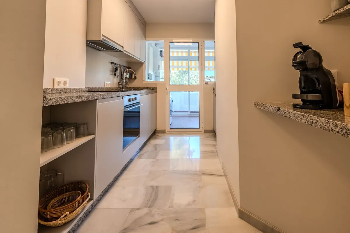 070f0379-e9ea-406e-95f1-e4fd4c8625bc