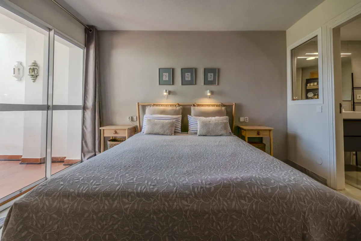 6c5ca4dd-6a7d-4520-b443-ee1dd53339f3