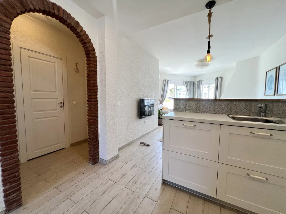 2c5f4de6-9362-4a11-a293-2aba305fa0b5