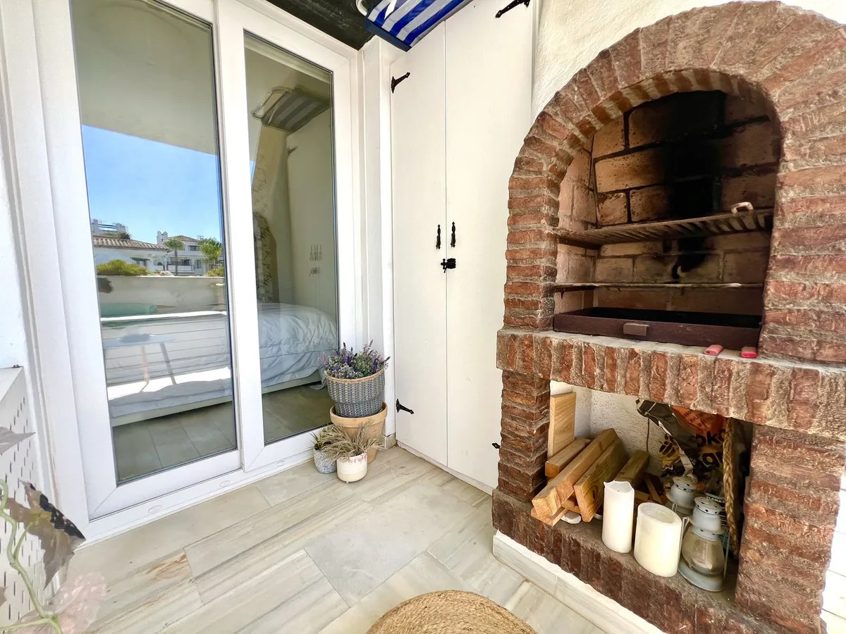 811de79d-cdeb-4f07-bfb9-69cabad028b4