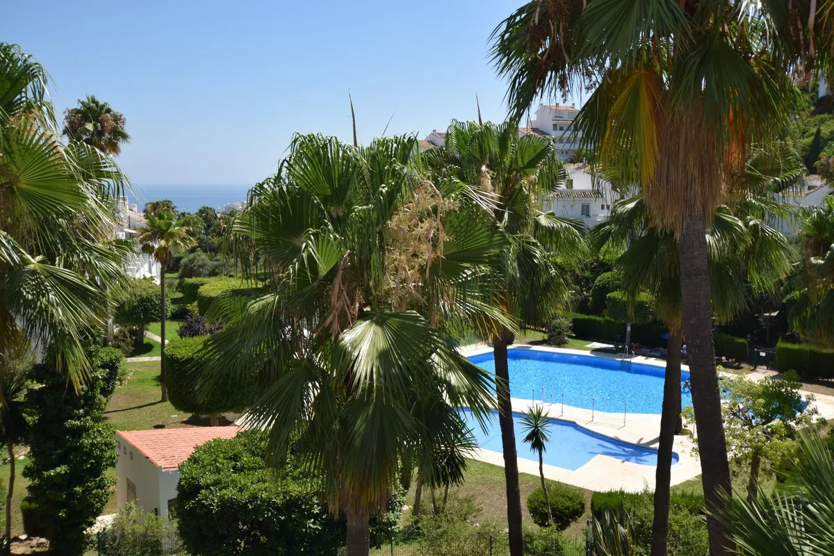 f5bc932c-c1a7-43ca-b511-f21060bf4dfa