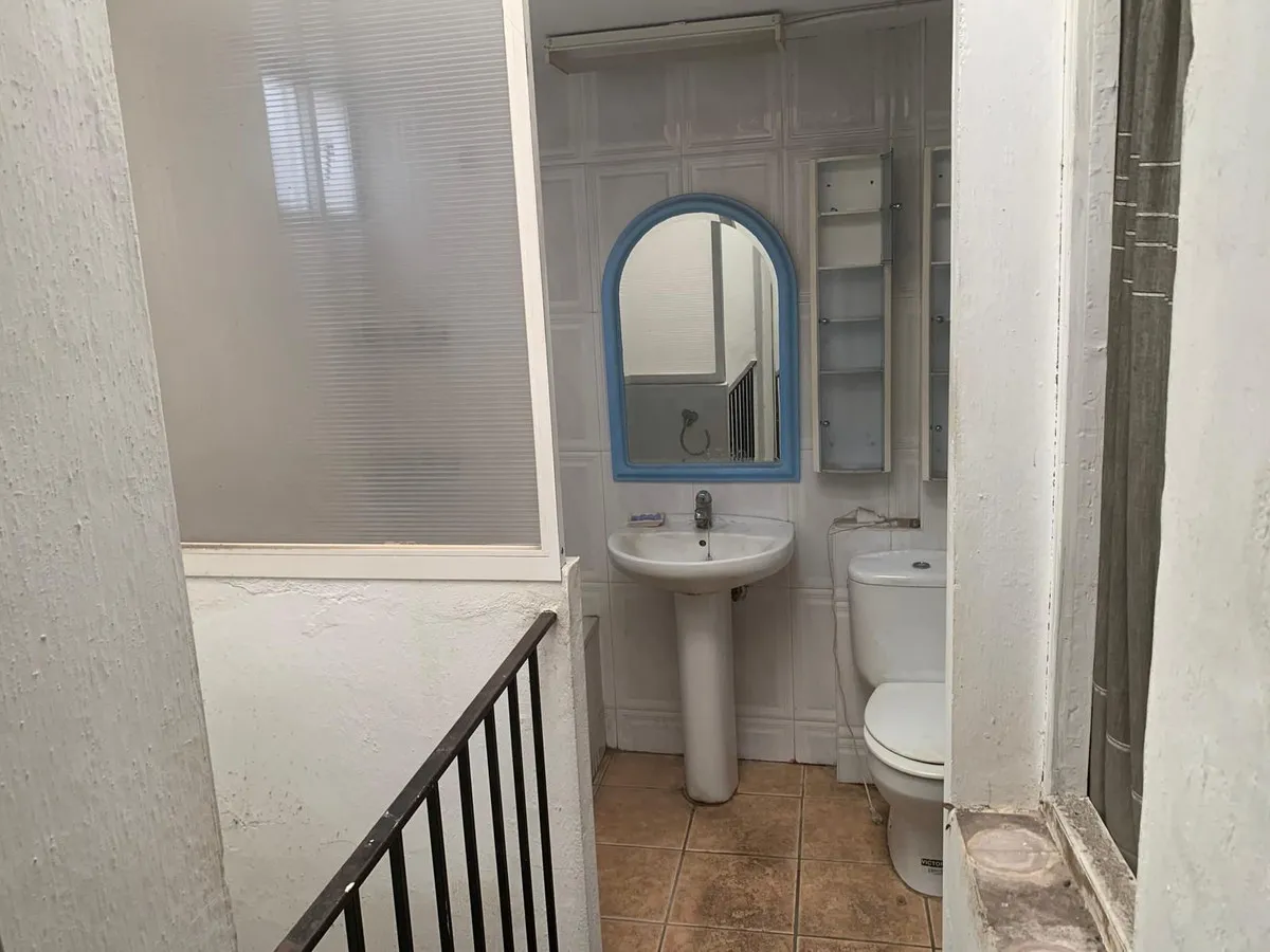 bf8803b9-dc37-4c4b-b668-afd817da5cc9