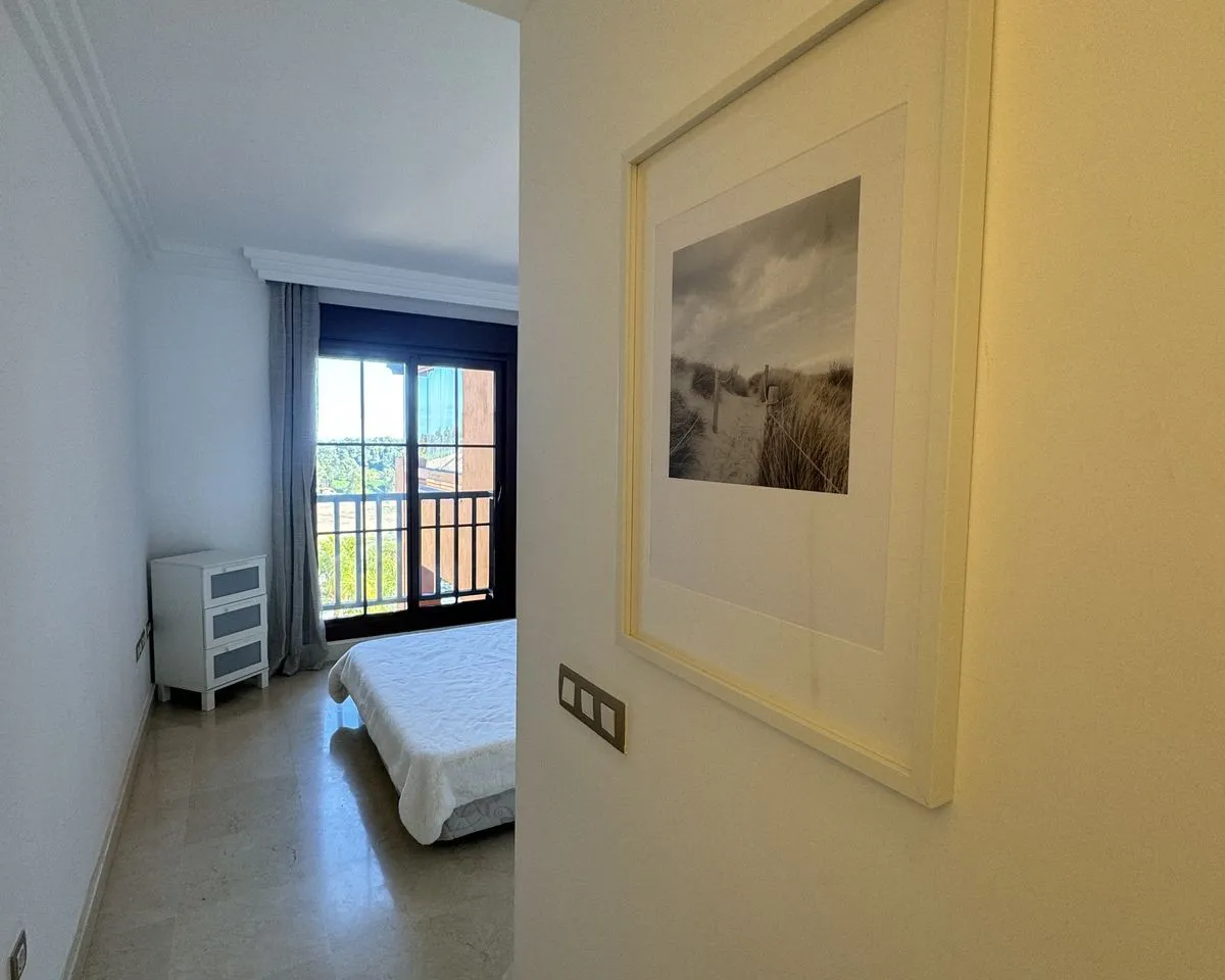 4d53b1ae-06d2-44a0-8672-a0ca320be75a